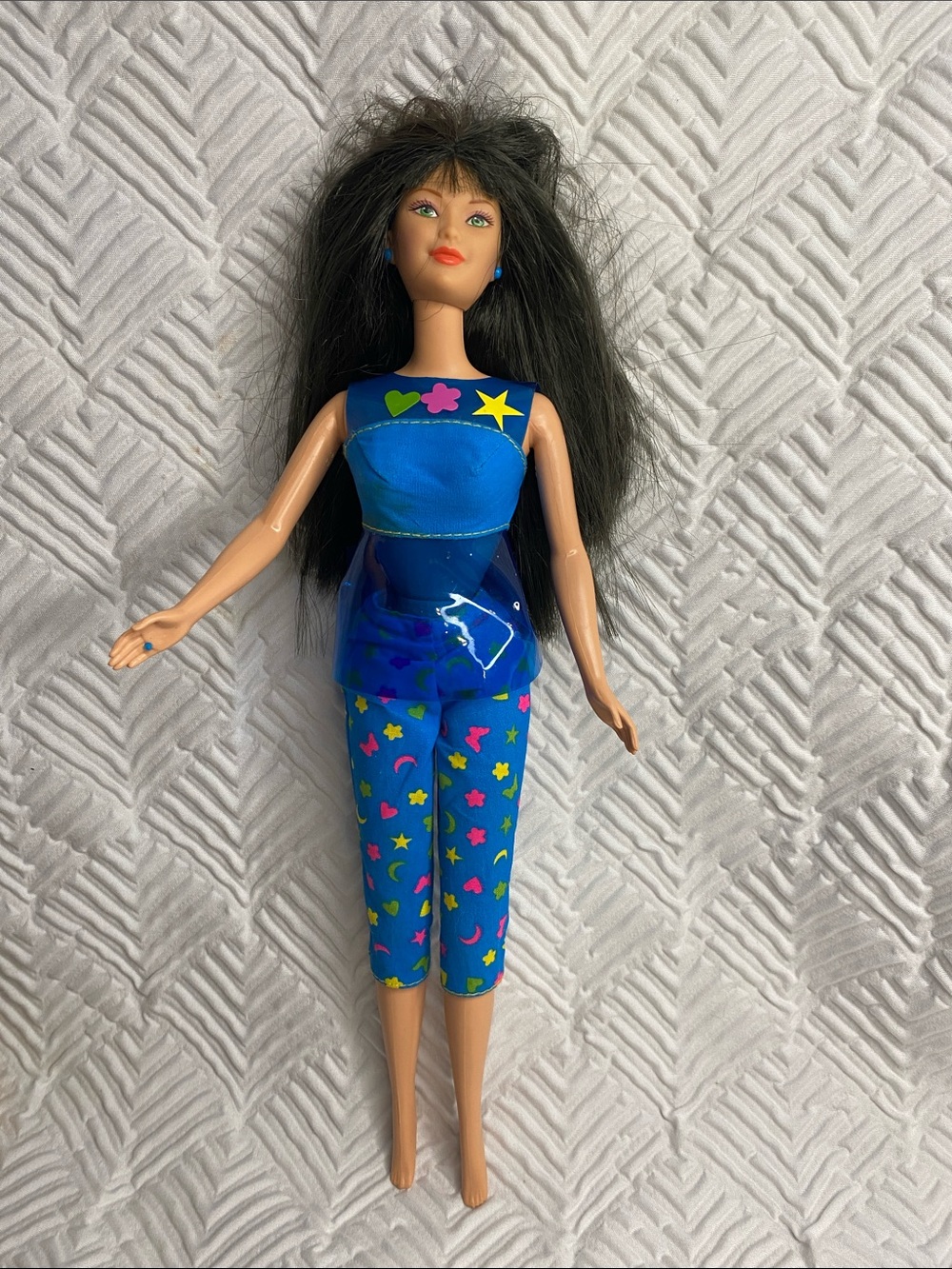 1999 Mattel Kira Barbie Doll Sit In Style blue outfit